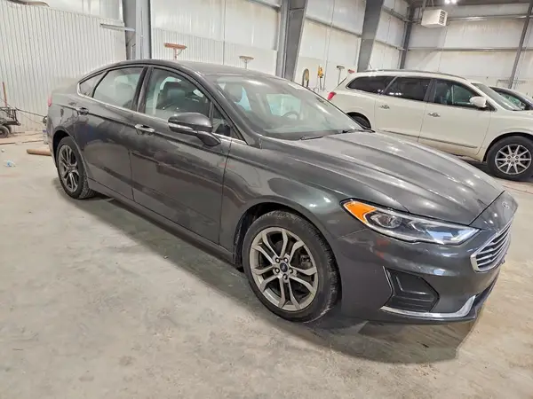 3FA6P0CD8LR115458 — 2020 Ford Fusion, фото 4 с аукциона Copart, Мелкие вмятины и царапины