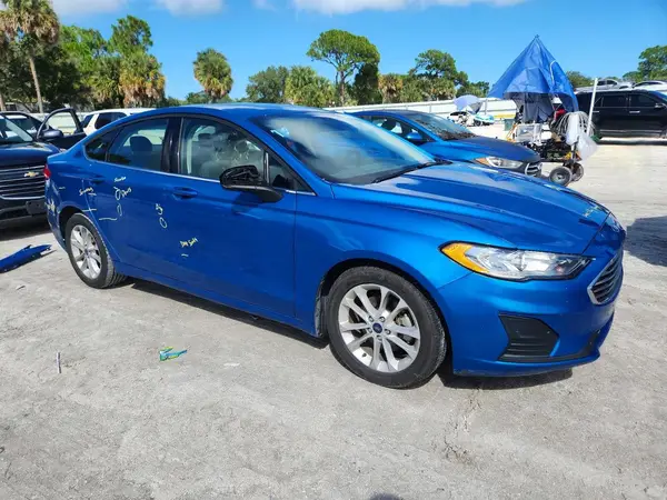 3FA6P0HDXLR221791 — 2020 Ford Fusion, фото 4 с аукциона Copart, Передняя часть