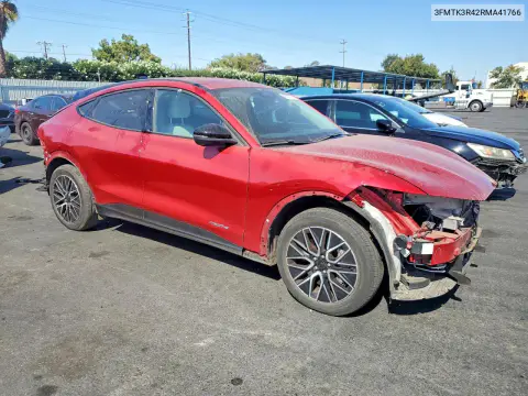 2024 Ford Mustang Mach-E Premium VIN 3FMTK3R42RMA41766 фото 4