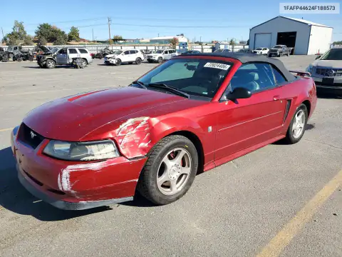 1FAFP44624F188573 — 2004 Ford Mustang, Передняя часть, фото до ремонта