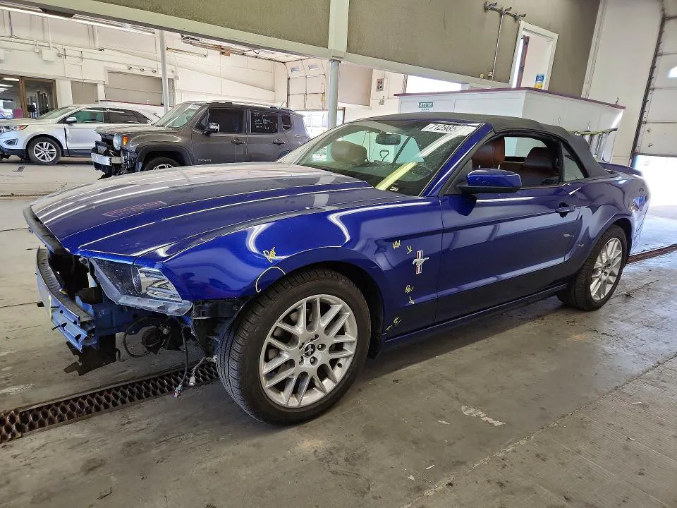 2014 Ford Mustang VIN 1ZVBP8EMXE5247791 фото 1