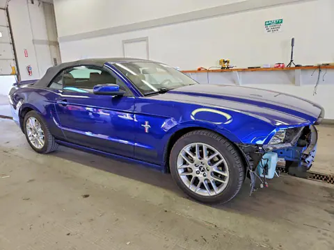 2014 Ford Mustang VIN 1ZVBP8EMXE5247791 фото 4