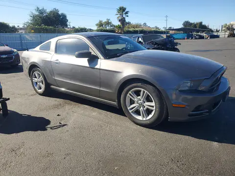 2014 Ford Mustang VIN 1ZVBP8AMXE5229135 фото 4