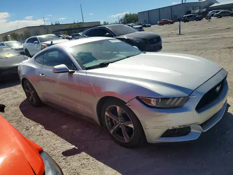 1FA6P8AM8F5339144 — 2015 Ford Mustang, фото 4 с аукциона Copart 29.09.2026, Передняя часть