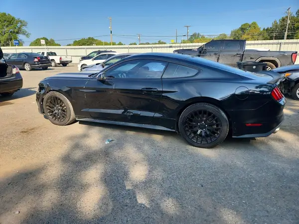1FA6P8TH7G5208739 — 2016 Ford Mustang, фото 2 с аукциона Copart, Передняя часть