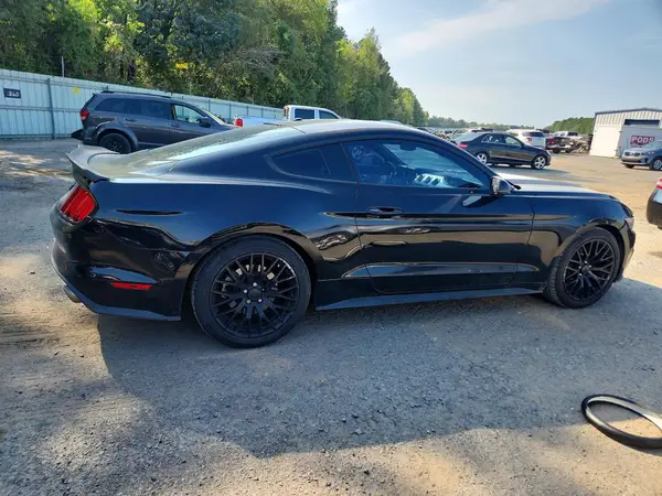 1FA6P8TH7G5208739 — 2016 Ford Mustang, фото 3 с аукциона Copart, Передняя часть