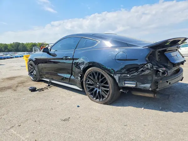 1FA6P8CF7G5334288 — 2016 Ford Mustang, фото 2 с аукциона Copart, Разукомплектован