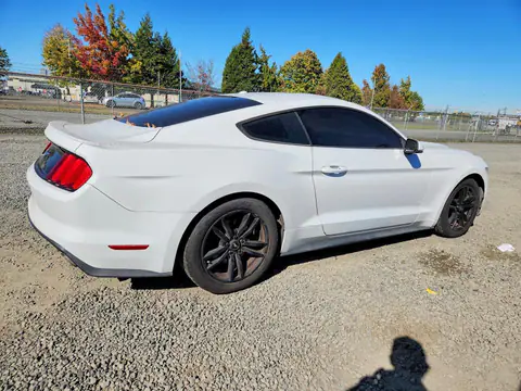 1FA6P8TH6G5227234 — 2016 Ford Mustang, фото 3 с аукциона Copart 13.10.2026, Мелкие вмятины и царапины
