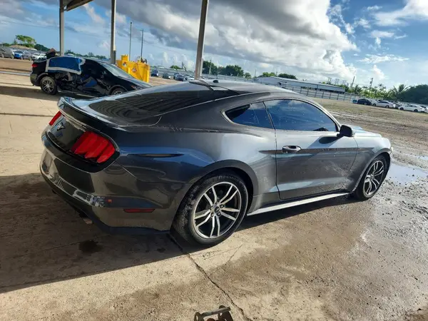 1FA6P8TH6H5295292 — 2017 Ford Mustang, фото 3 с аукциона Copart 14.10.2026, Передняя часть