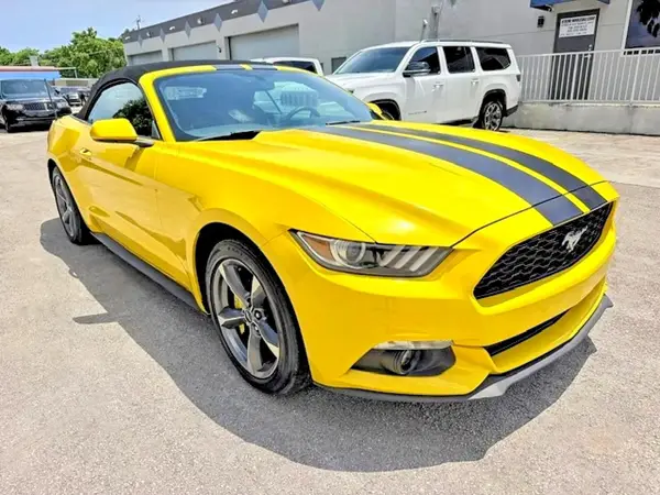 1FATP8EM1H5236809 — 2017 Ford Mustang, фото 4 с аукциона Copart 15.10.2026, Подтопление