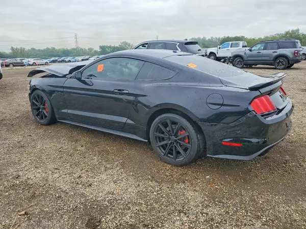 1FA6P8CF3H5230463 — 2017 Ford Mustang, фото 2 с аукциона Copart, Передняя часть