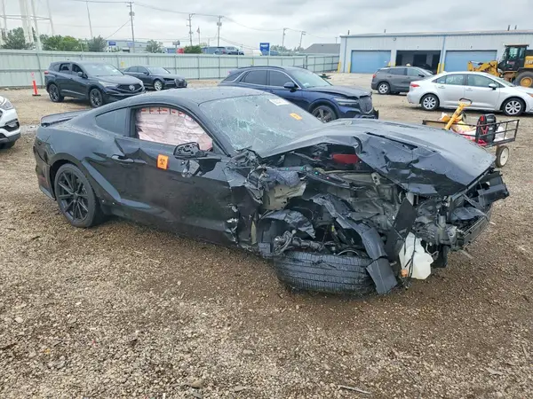 1FA6P8CF3H5230463 — 2017 Ford Mustang, фото 4 с аукциона Copart, Передняя часть