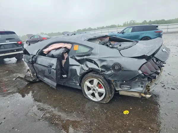 1FA6P8AM2H5353284 — 2017 Ford Mustang, фото 2 с аукциона Copart, Опрокидывание