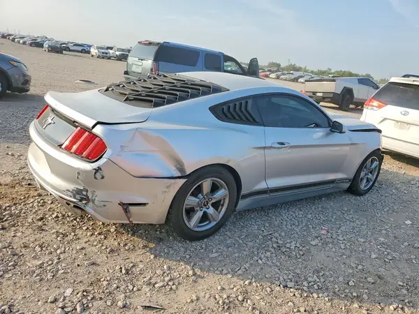 1FA6P8AM7H5270904 — 2017 Ford Mustang, фото 3 с аукциона Copart, Передняя часть