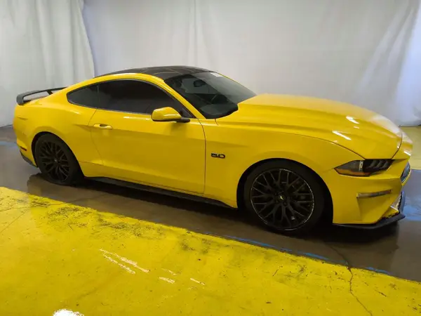 1FA6P8CF5J5121024 — 2018 Ford Mustang, фото 4 с аукциона Copart 01.10.2026, Механические повреждения