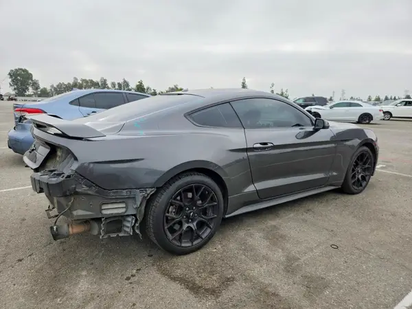 1FA6P8TH1J5185630 — 2018 Ford Mustang, фото 3 с аукциона Copart, Задняя часть