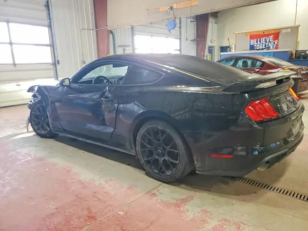 1FA6P8TH7J5116831 — 2018 Ford Mustang, фото 2 с аукциона Copart, Передняя часть