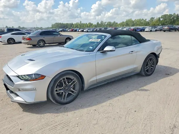 1FATP8UH4J5142725 — 2018 Ford Mustang, Задняя часть (Rear End), фото до ремонта
