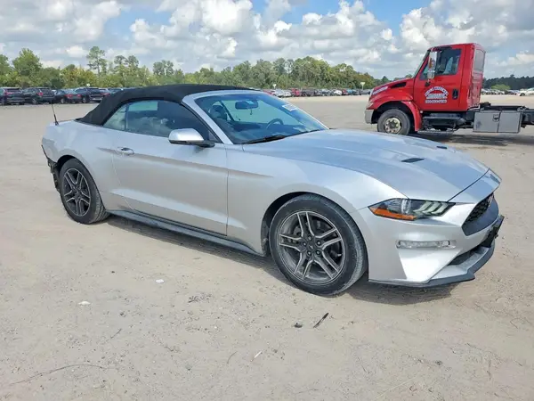 1FATP8UH4J5142725 — 2018 Ford Mustang, фото 4 с аукциона Copart 02.10.2026, Задняя часть