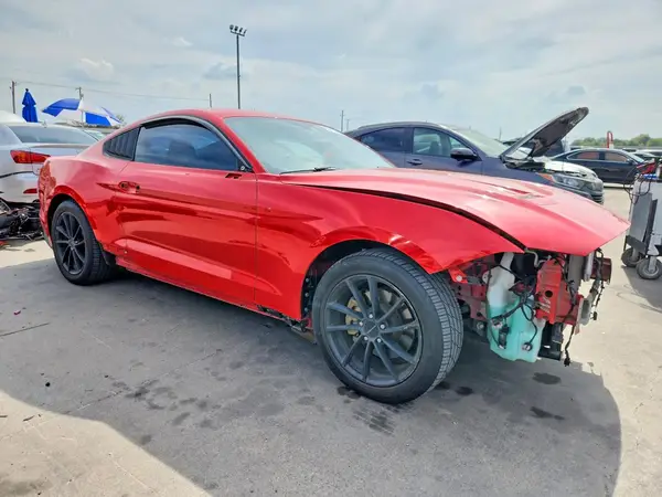 1FA6P8TH0J5108389 — 2018 Ford Mustang, фото 4 с аукциона Copart, Передняя часть