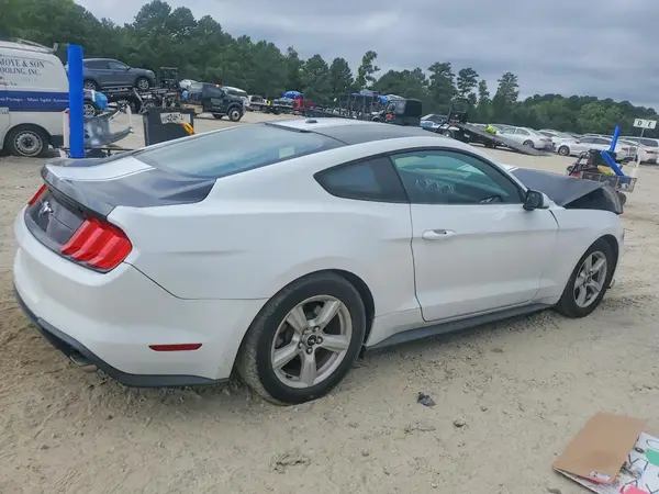 1FA6P8TH5K5184725 — 2019 Ford Mustang, фото 3 с аукциона Copart 06.10.2026, Передняя часть