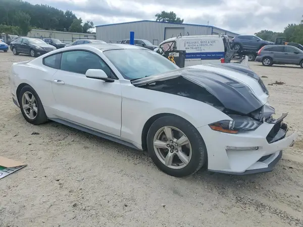 1FA6P8TH5K5184725 — 2019 Ford Mustang, фото 4 с аукциона Copart 06.10.2026, Передняя часть