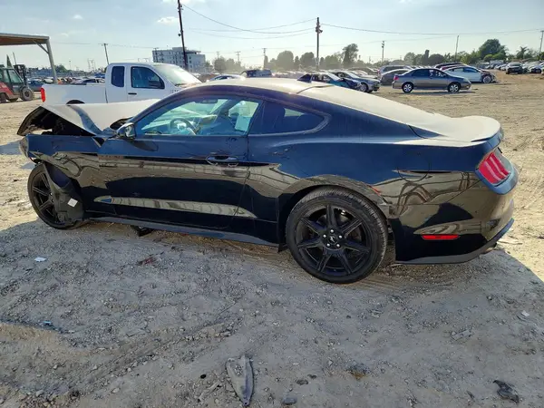 1FA6P8TH2L5163316 — 2020 Ford Mustang, фото 2 с аукциона Copart, Передняя часть
