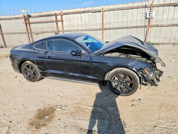 1FA6P8TH2L5163316 — 2020 Ford Mustang, фото 4 с аукциона Copart, Передняя часть