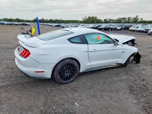 1FA6P8CF5L5178360 — 2020 Ford Mustang, фото 3 с аукциона Copart 07.10.2026, Передняя часть