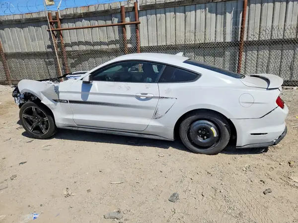 1FA6P8CF3M5138618 — 2021 Ford Mustang, фото 2 с аукциона Copart, Разукомплектован