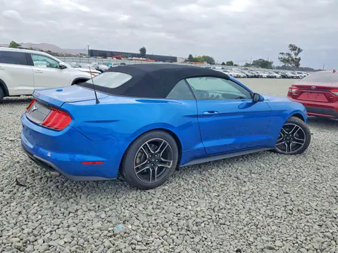 2021 Ford Mustang VIN 1FATP8UH6M5136610 фото 3