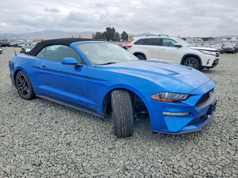 2021 Ford Mustang VIN 1FATP8UH6M5136610 фото 4