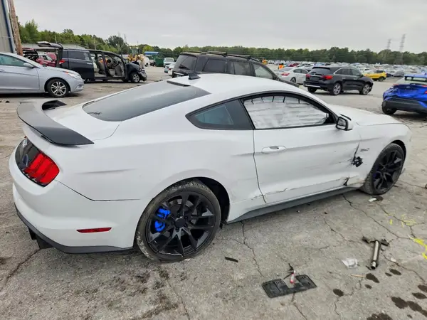 1FA6P8CF5M5116703 — 2021 Ford Mustang, фото 3 с аукциона Copart, Боковая часть