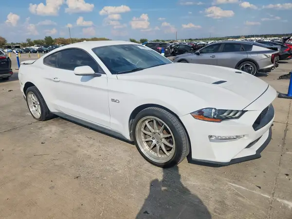 1FA6P8CF7M5138136 — 2021 Ford Mustang, фото 4 с аукциона Copart 04.10.2026, Боковая часть