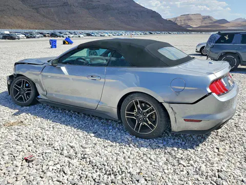 2022 Ford Mustang VIN 1FATP8UH2N5107381 фото 2