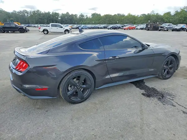 1FA6P8TH5N5112198 — 2022 Ford Mustang, фото 3 с аукциона Copart, Передняя часть