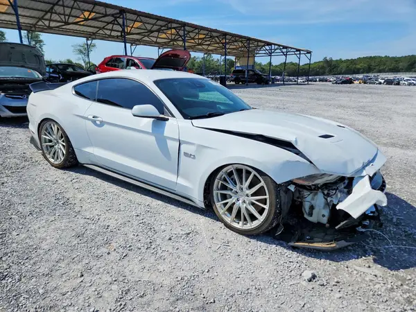 1FA6P8CF1N5112570 — 2022 Ford Mustang, фото 4 с аукциона Copart, Передняя часть
