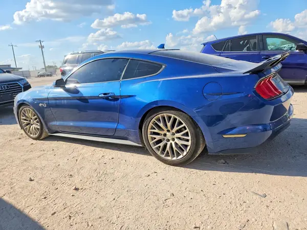 1FA6P8CFXN5109618 — 2022 Ford Mustang, фото 2 с аукциона Copart, Град