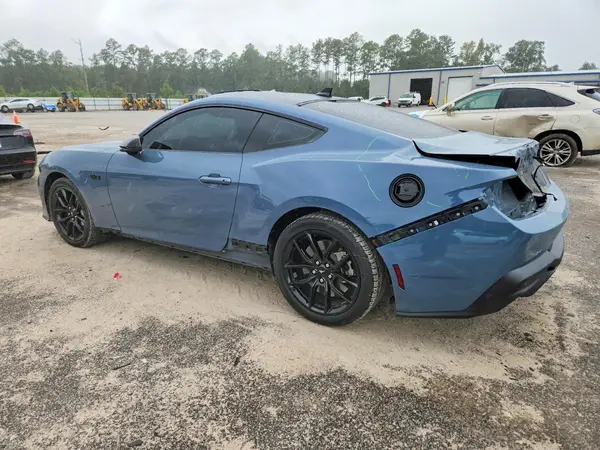 1FA6P8CF8R5425296 — 2024 Ford Mustang, фото 2 с аукциона Copart, Задняя часть