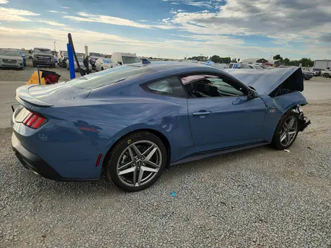 2025 Ford Mustang VIN 1FA6P8CF5S5411832 фото 3