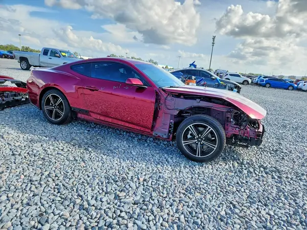 1FA6P8TH3S5120215 — 2025 Ford Mustang, фото 4 с аукциона Copart, Передняя часть