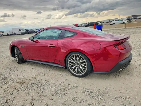 1FA6P8CF1S5404523 — 2025 Ford Mustang, фото 2 с аукциона Copart, Боковая часть