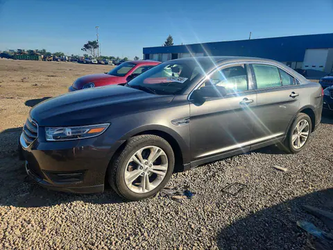 1FAHP2E88JG126033 — 2018 Ford Taurus, Задняя часть (Rear End), фото до ремонта