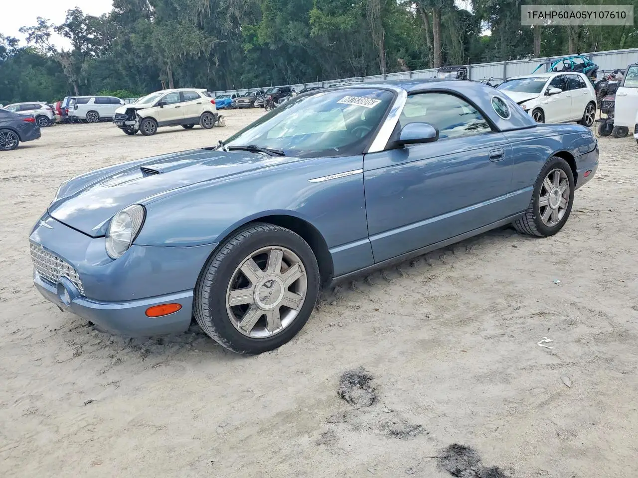 2005 Ford Thunderbird VIN 1FAHP60A05Y107610 фото 1