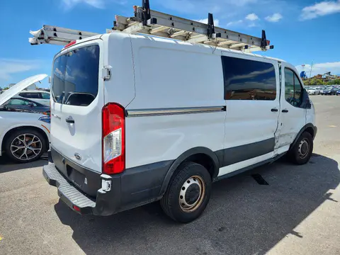 2019 Ford Transit VIN 1FTYR1YM7KKA15074 фото 3