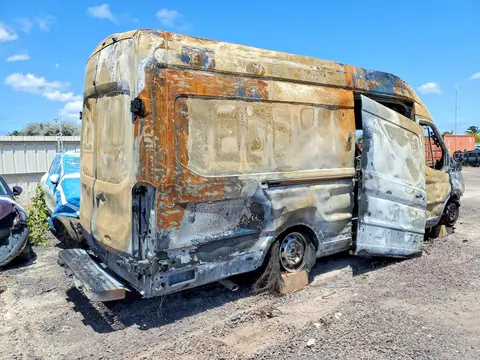 2020 Ford Transit VIN 1FTBR3X8XLKA55771 фото 3