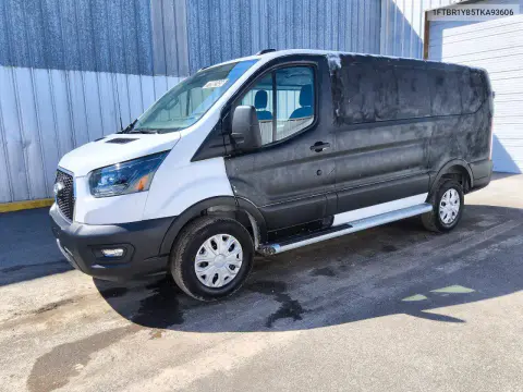 1FTBR1Y85TKA93606 — 2026 Ford Transit, Вандализм, фото до ремонта