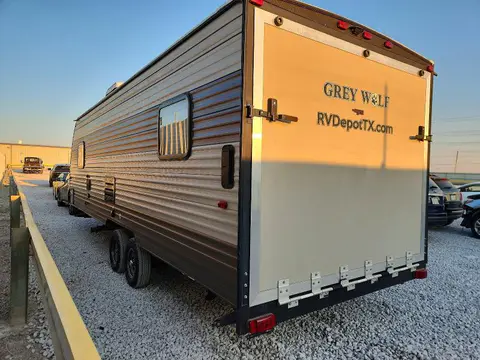 2018 FOREST RIVER CHEROKEE 2 VIN 4X4TCKX2XJK044725 фото 3