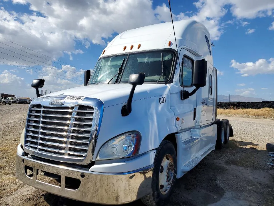 2017 FREIGHTLINER CASCADIA 125 VIN 1FUJGLBG4HLHV6867 фото 1
