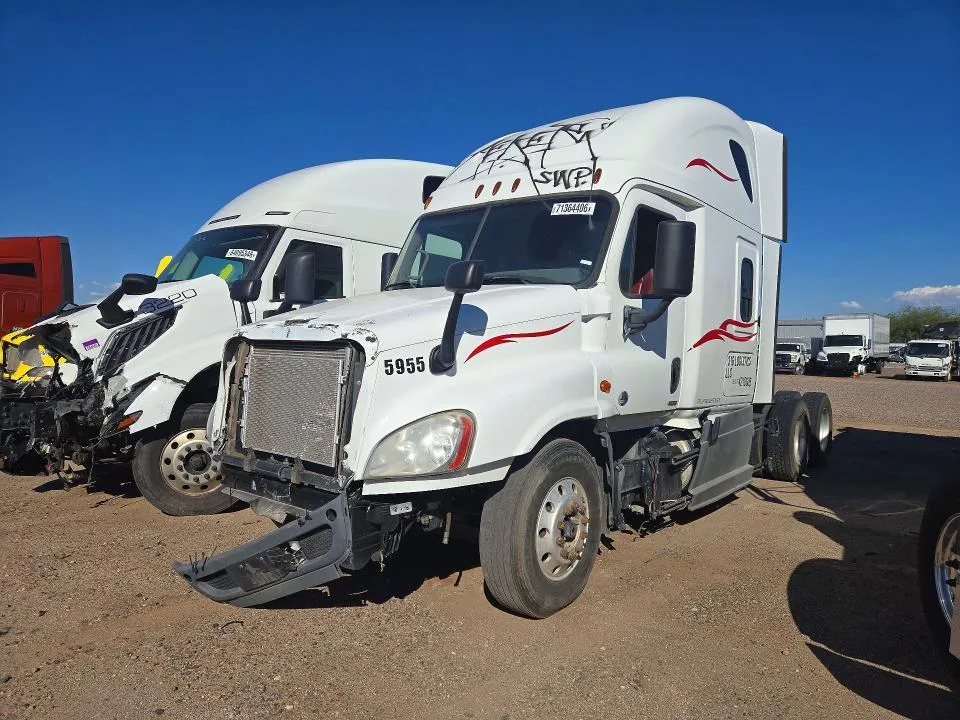 2018 Freightliner Cascadia 125 VIN 1FUJGLDR8JLJJ7179 фото 1